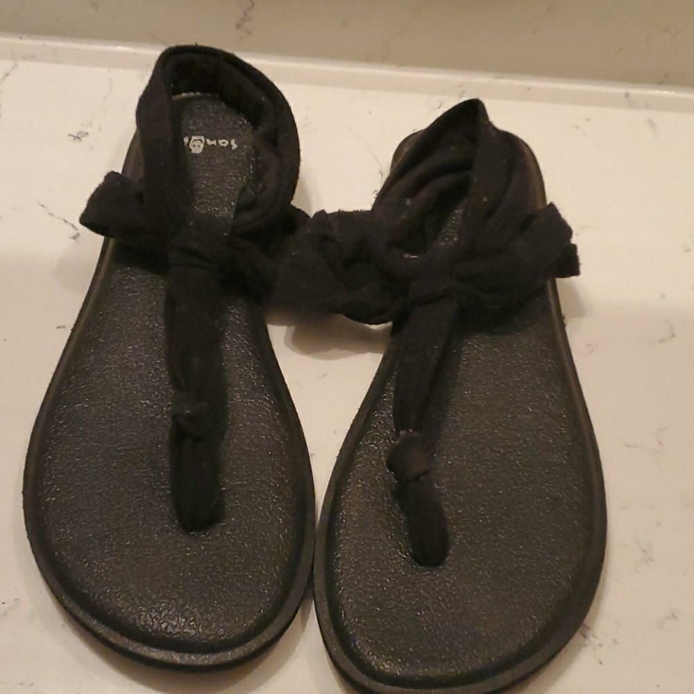 Sanuk